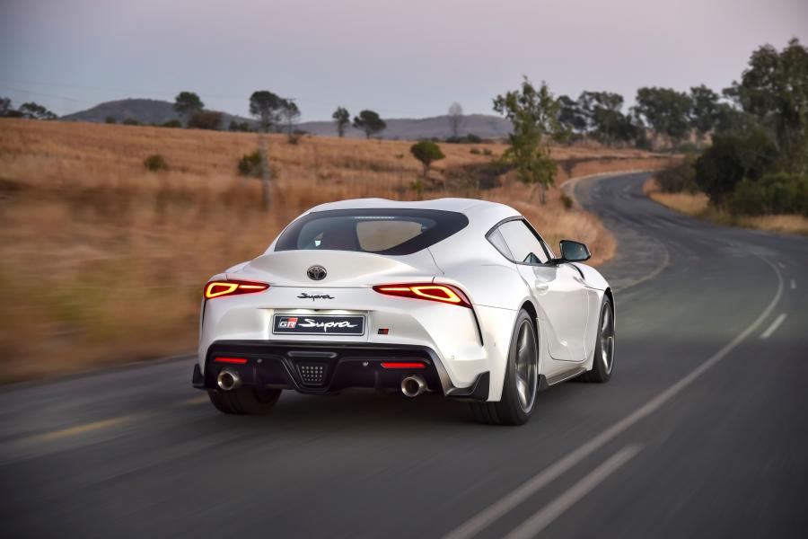  Toyota GR Supra (A90) 2019 года  (ZA) (фото 17 из 40)